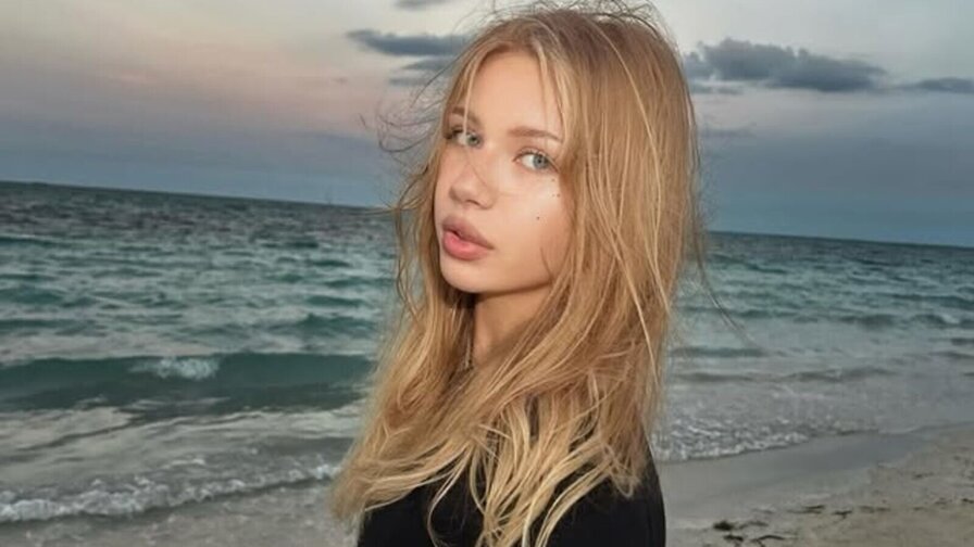 StephanieChelf